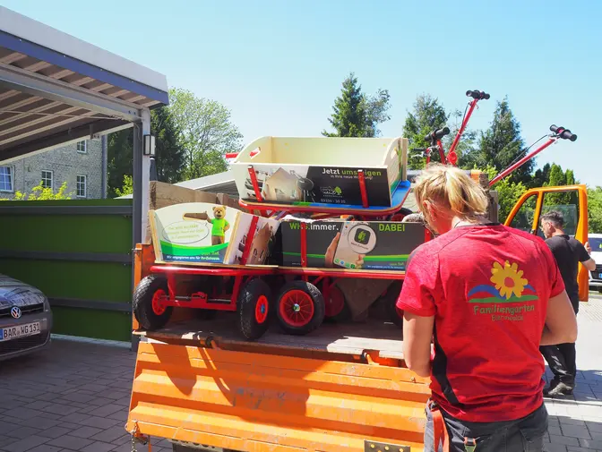 WHG.Bollerwagen für den Familiengarten Eberswalde