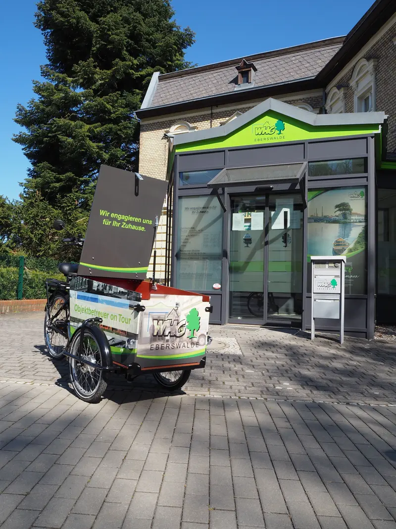 WHG.Lastenrad vor der WHG.Geschäftsstelle