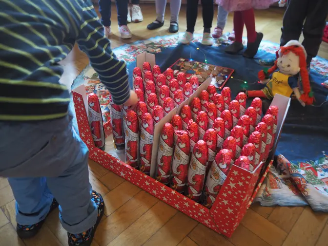 schokoladige WHG.Weihnachtsgrüße an die Kita Villa Kunterbunt